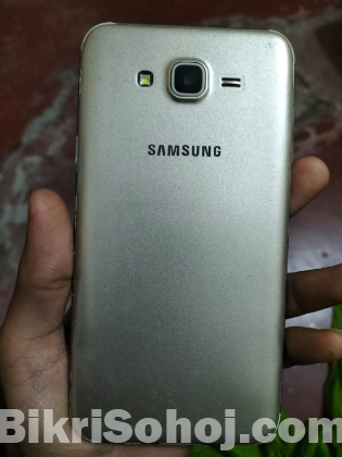 Samsung galaxy J7